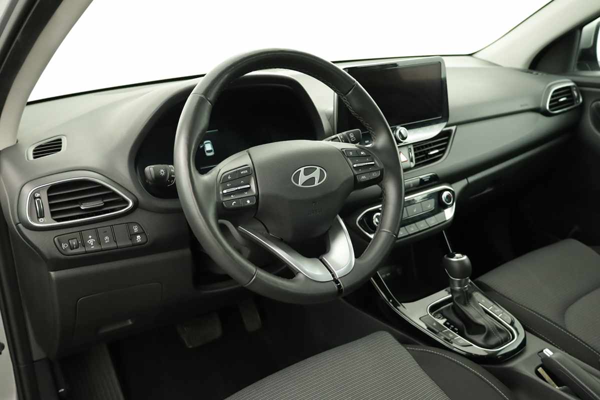 hyundai-i30-2024-gasolina-998cc