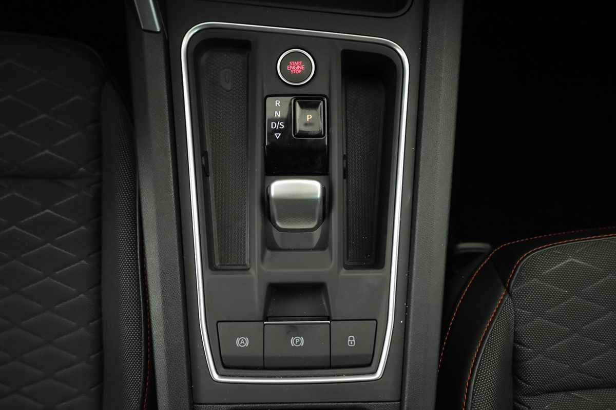 seat-leon-st-2025-hibrido-a-gasolina-1498cc