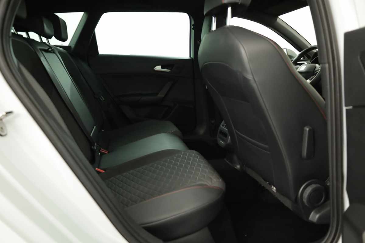 seat-leon-st-2025-hibrido-a-gasolina-1498cc