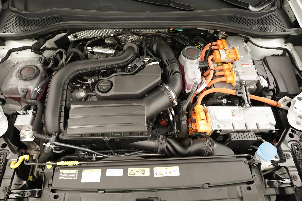 seat-leon-st-2025-hibrido-a-gasolina-1498cc