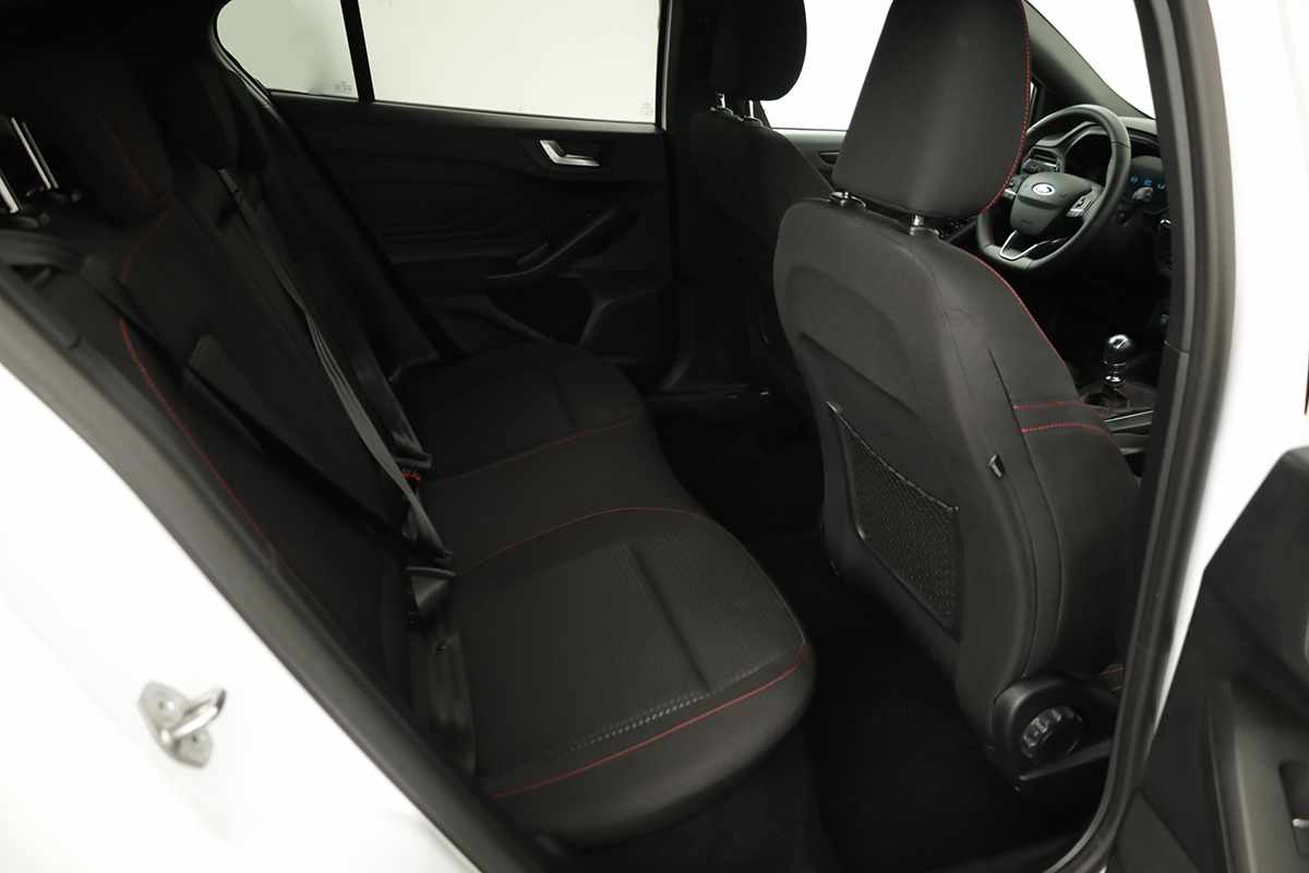ford-focus-2025-gasolina-998cc