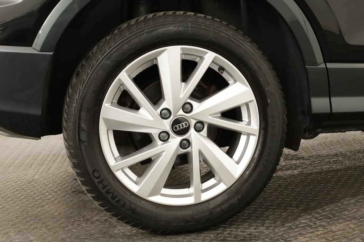 audi-q2-2023-gasolina-1498cc