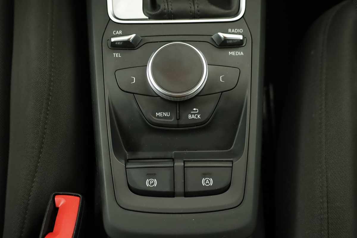 audi-q2-2023-gasolina-1498cc