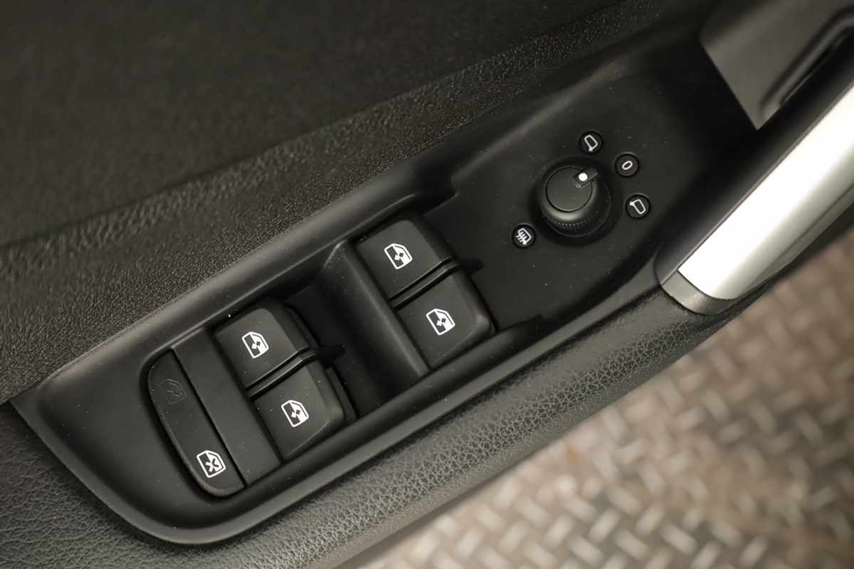 audi-q2-2023-gasolina-1498cc