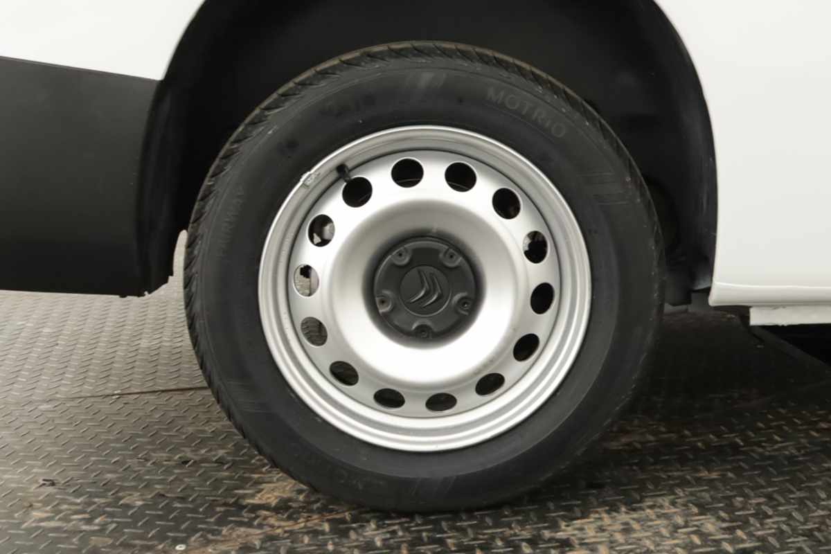 citroen-berlingo-2024-diesel-1499cc