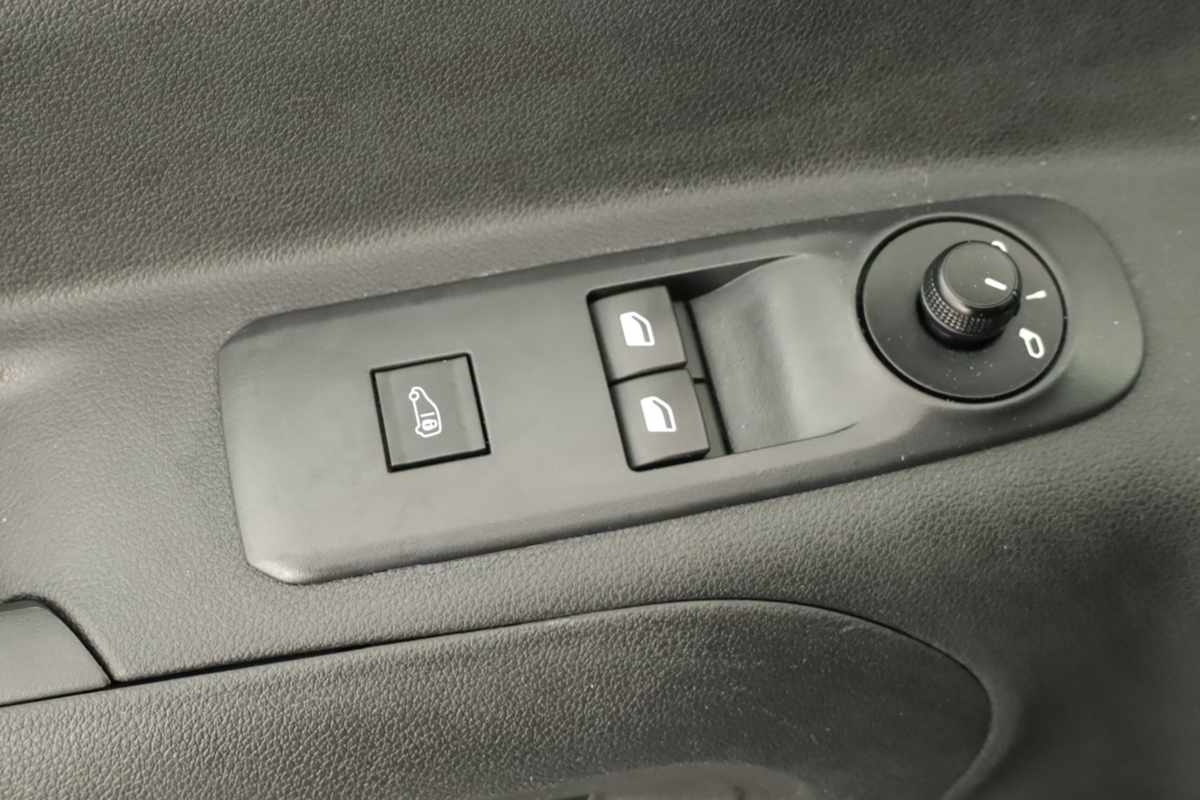 citroen-berlingo-2024-diesel-1499cc