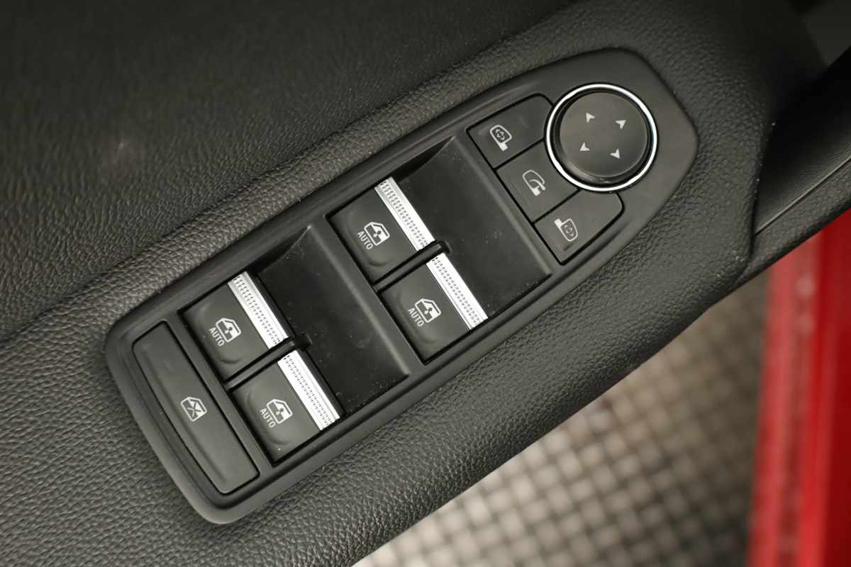 renault-captur-2024-gpl-999cc