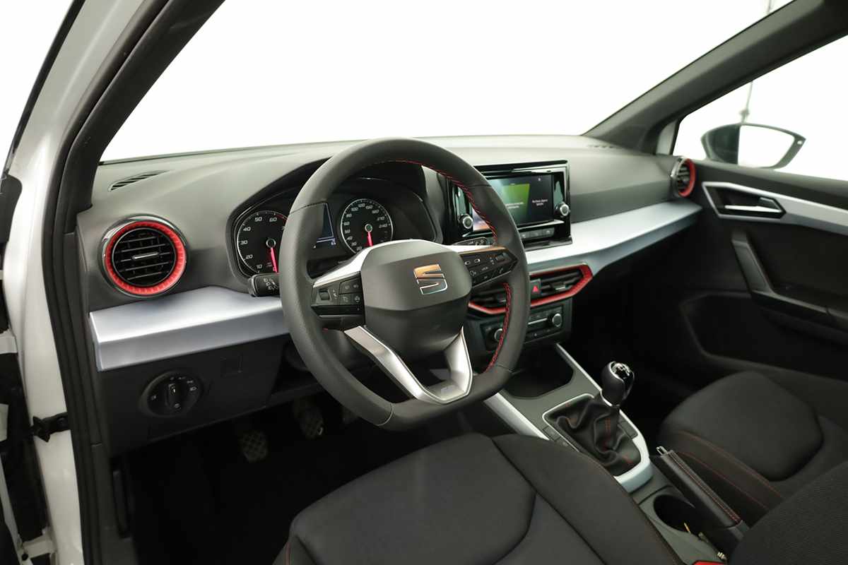 seat-arona-2023-gasolina-999cc