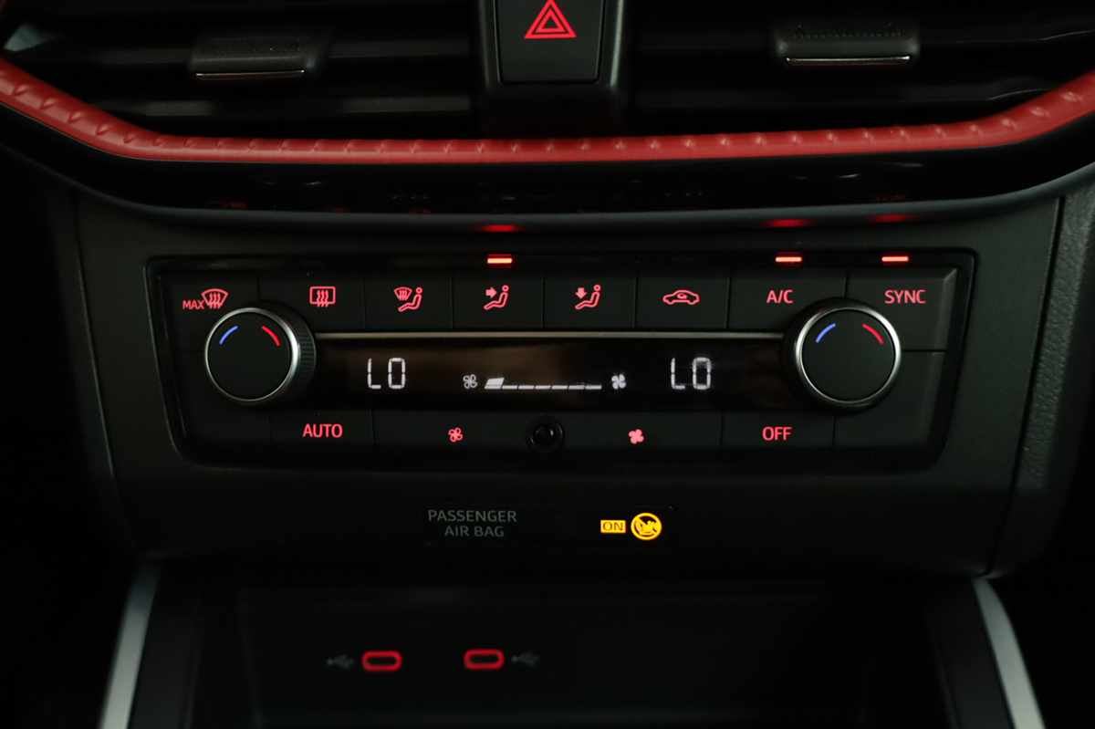 seat-arona-2023-gasolina-999cc