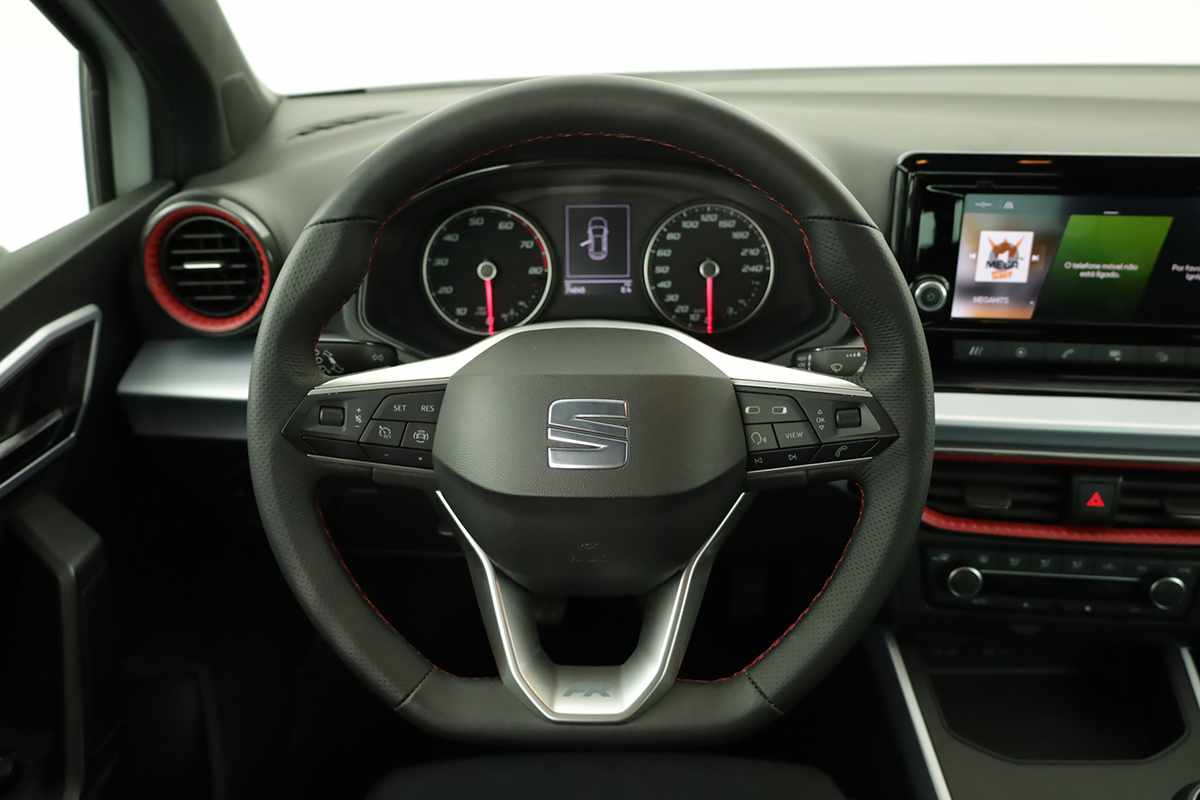 seat-arona-2023-gasolina-999cc