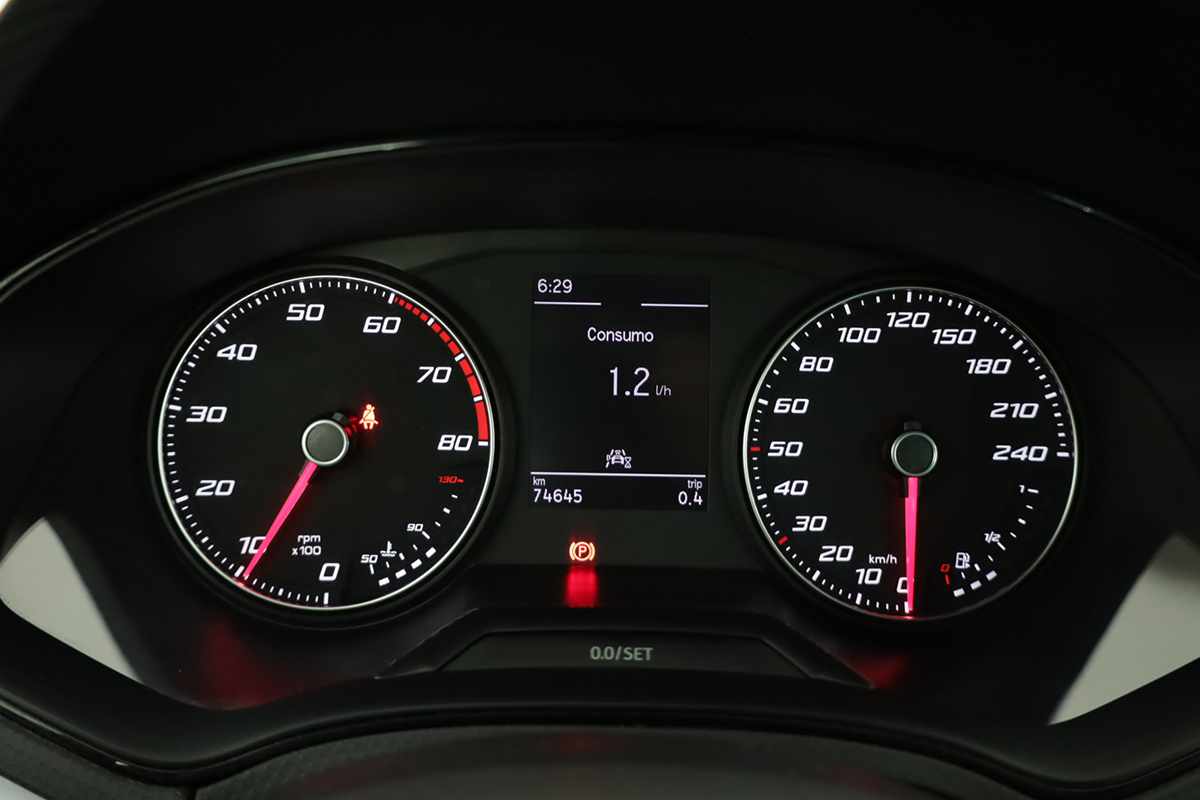 seat-arona-2023-gasolina-999cc