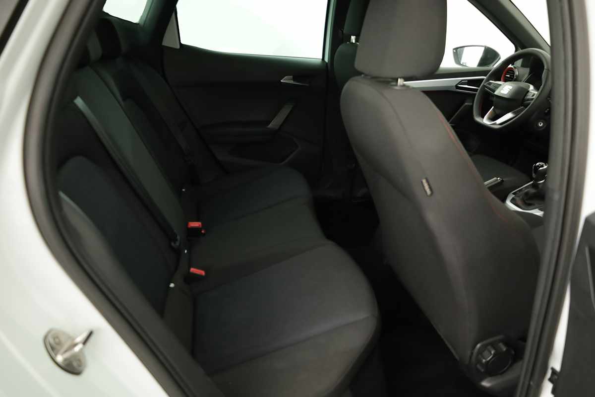 seat-arona-2023-gasolina-999cc