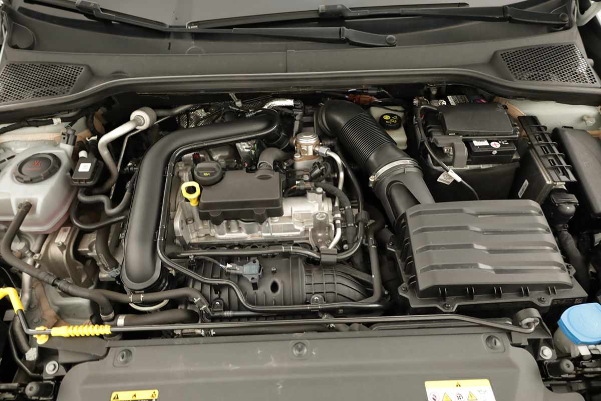 seat-arona-2023-gasolina-999cc