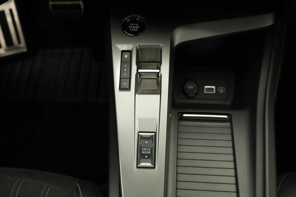 peugeot-308-2024-gasolina-1199cc