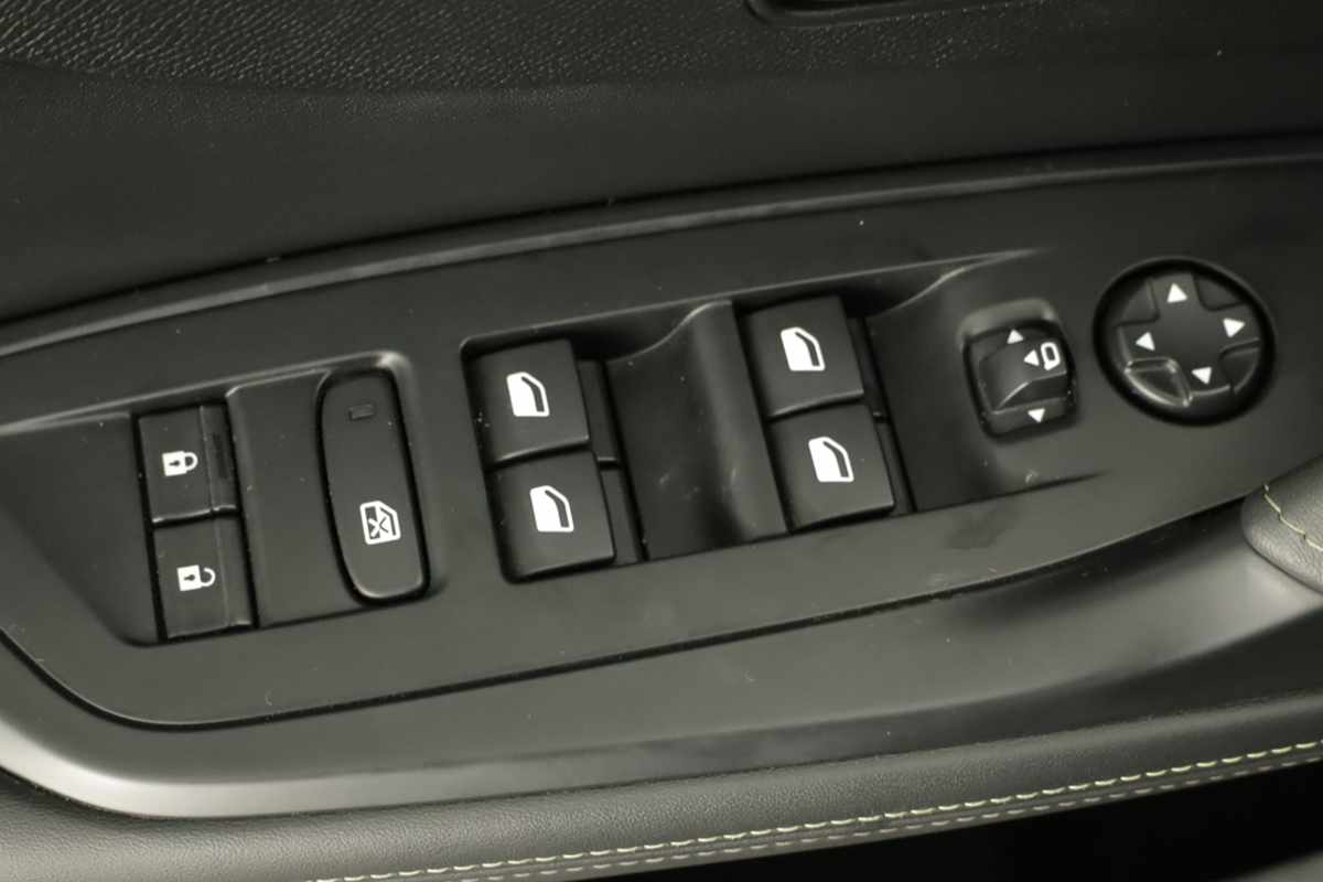 peugeot-308-2024-gasolina-1199cc