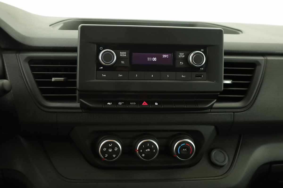 renault-trafic-2024-diesel-1997cc