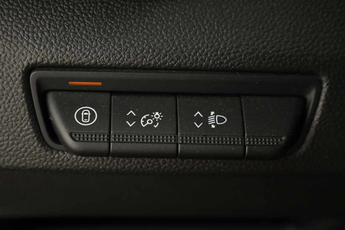 renault-trafic-2024-diesel-1997cc