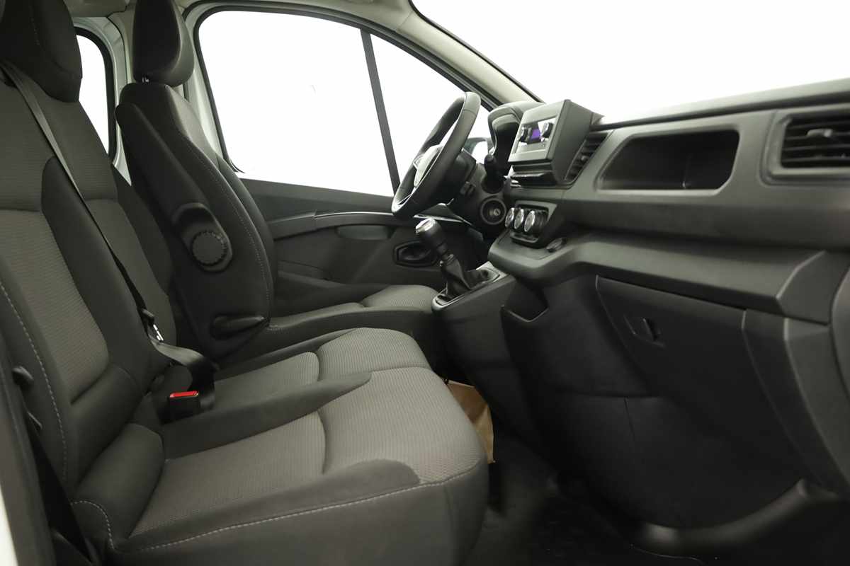 renault-trafic-2024-diesel-1997cc