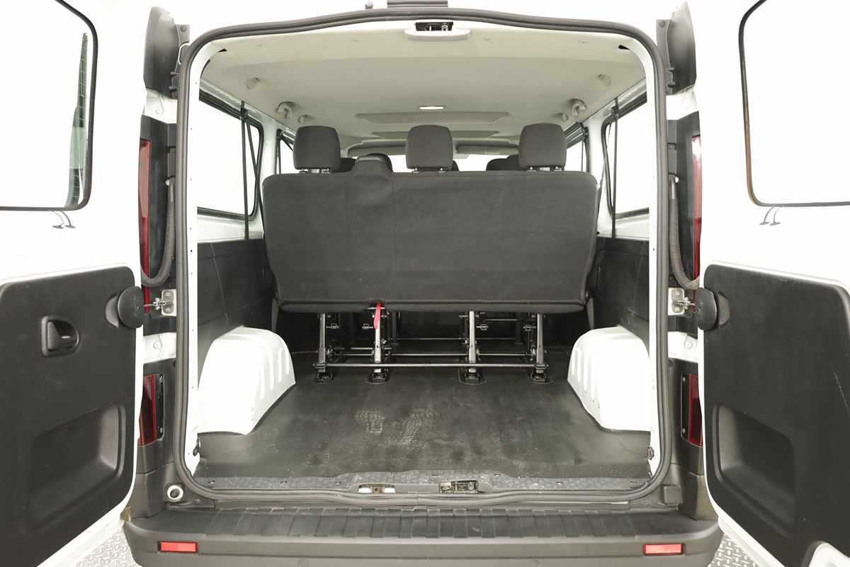 renault-trafic-2024-diesel-1997cc