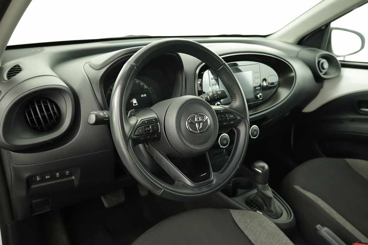 toyota-aygo-x-2023-gasolina-998cc