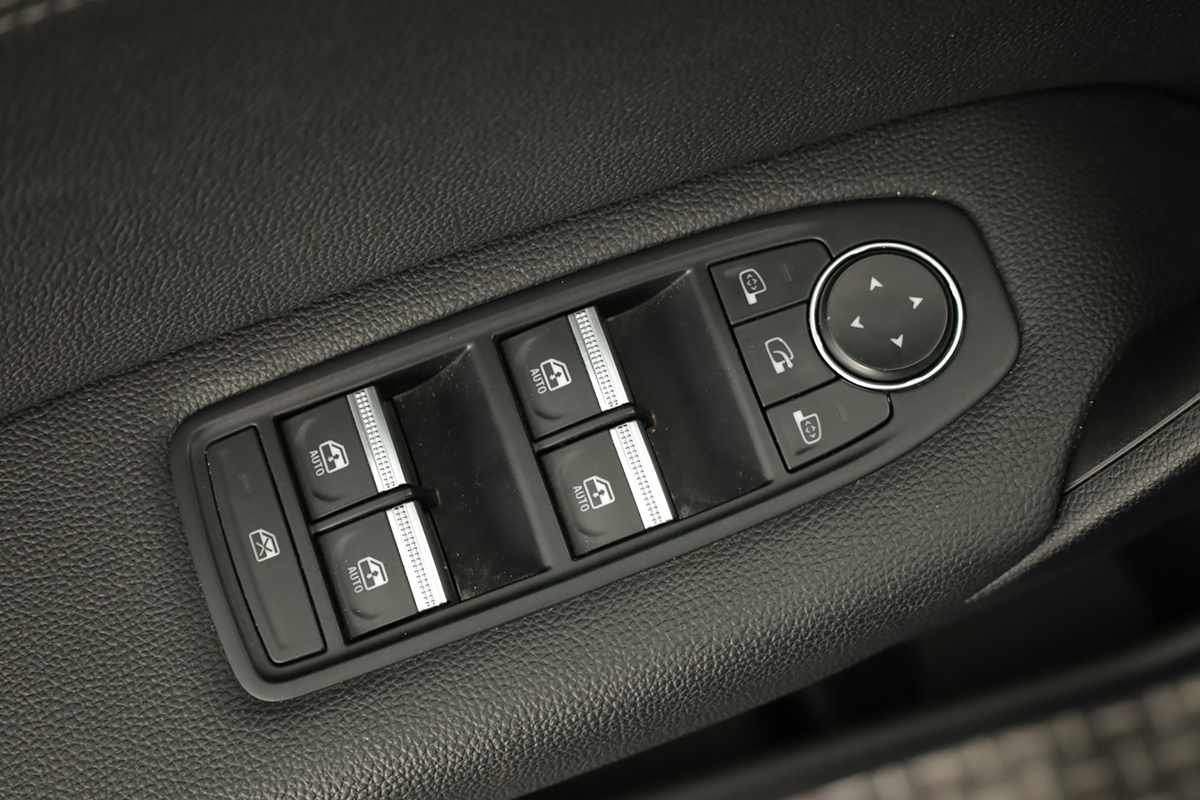 renault-captur-2024-gasolina-999cc