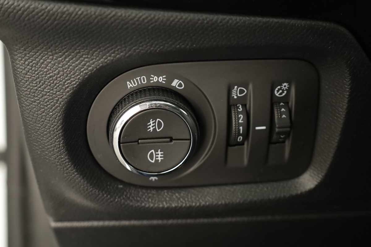 opel-corsa-2025-gasolina-1199cc