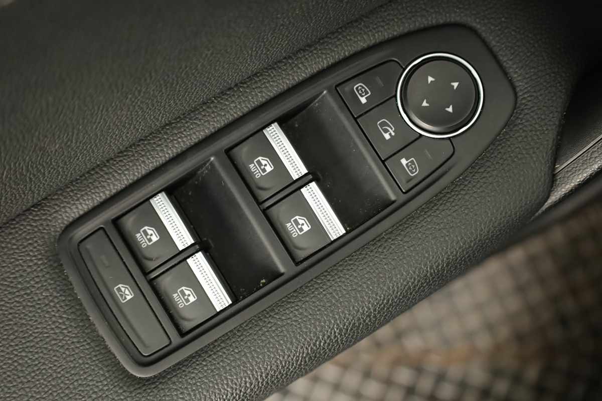 renault-captur-2024-gasolina-999cc