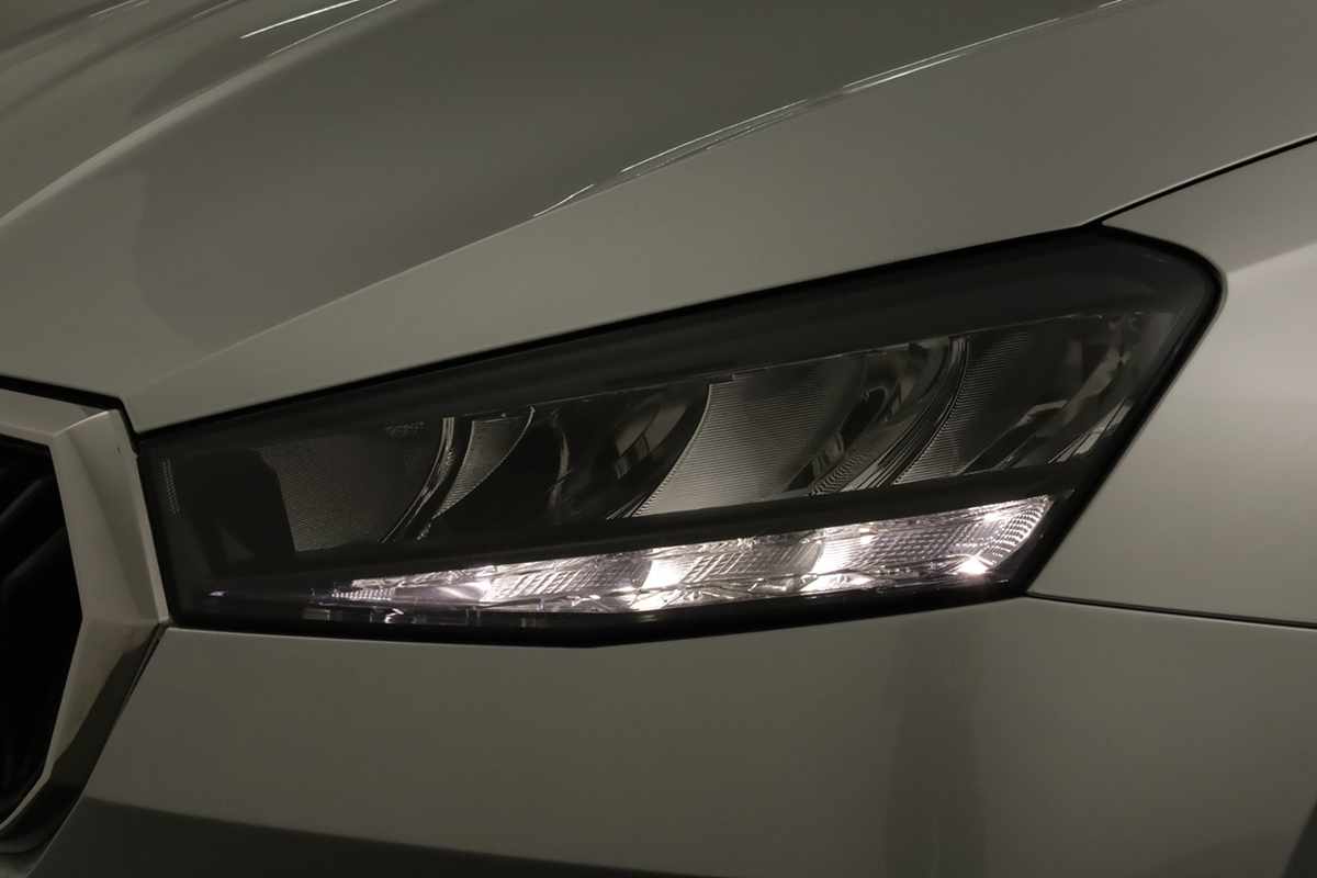 skoda-fabia-2025-gasolina-999cc