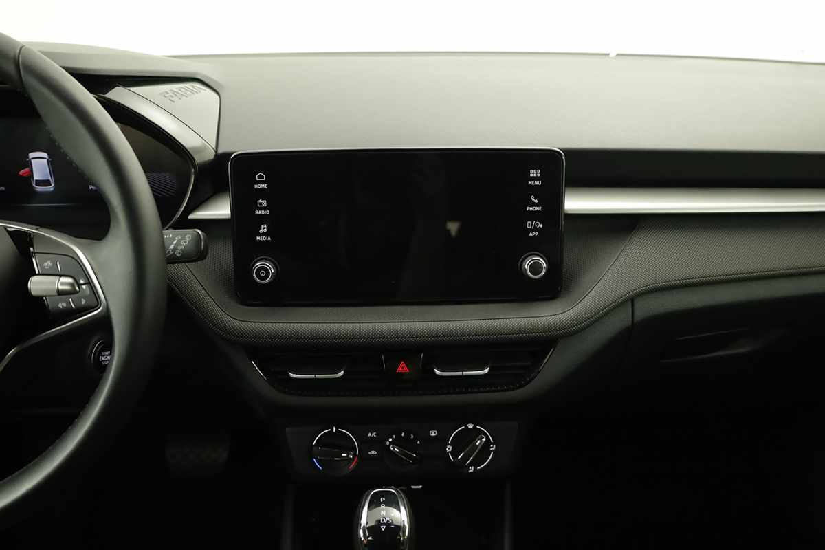 skoda-fabia-2025-gasolina-999cc
