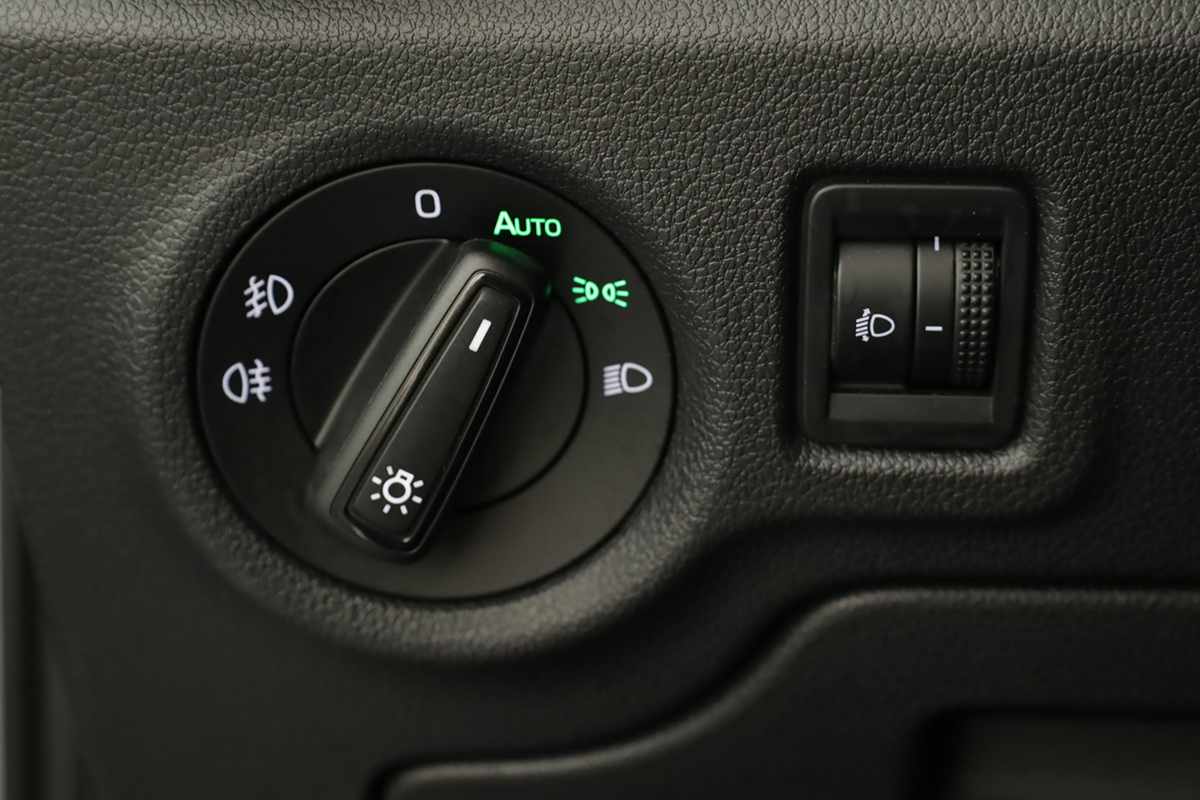 skoda-fabia-2025-gasolina-999cc