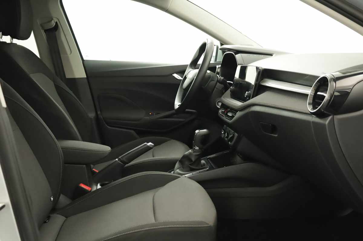 skoda-fabia-2025-gasolina-999cc