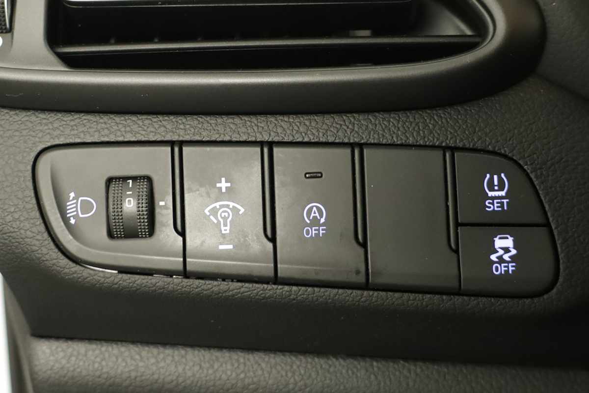 hyundai-i30-sw-2024-gasolina-998cc