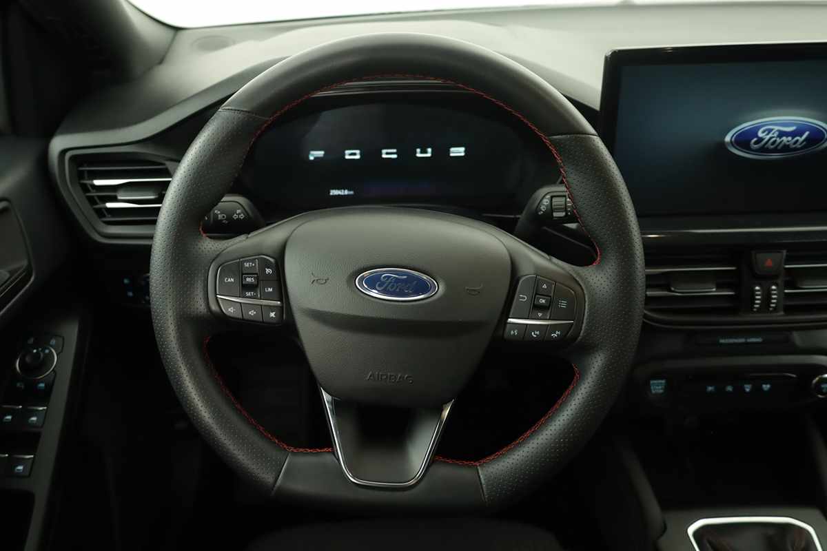 ford-focus-2025-gasolina-998cc