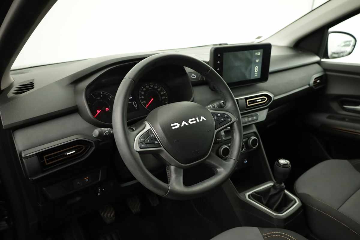 dacia-sandero-2024-gasolina-999cc