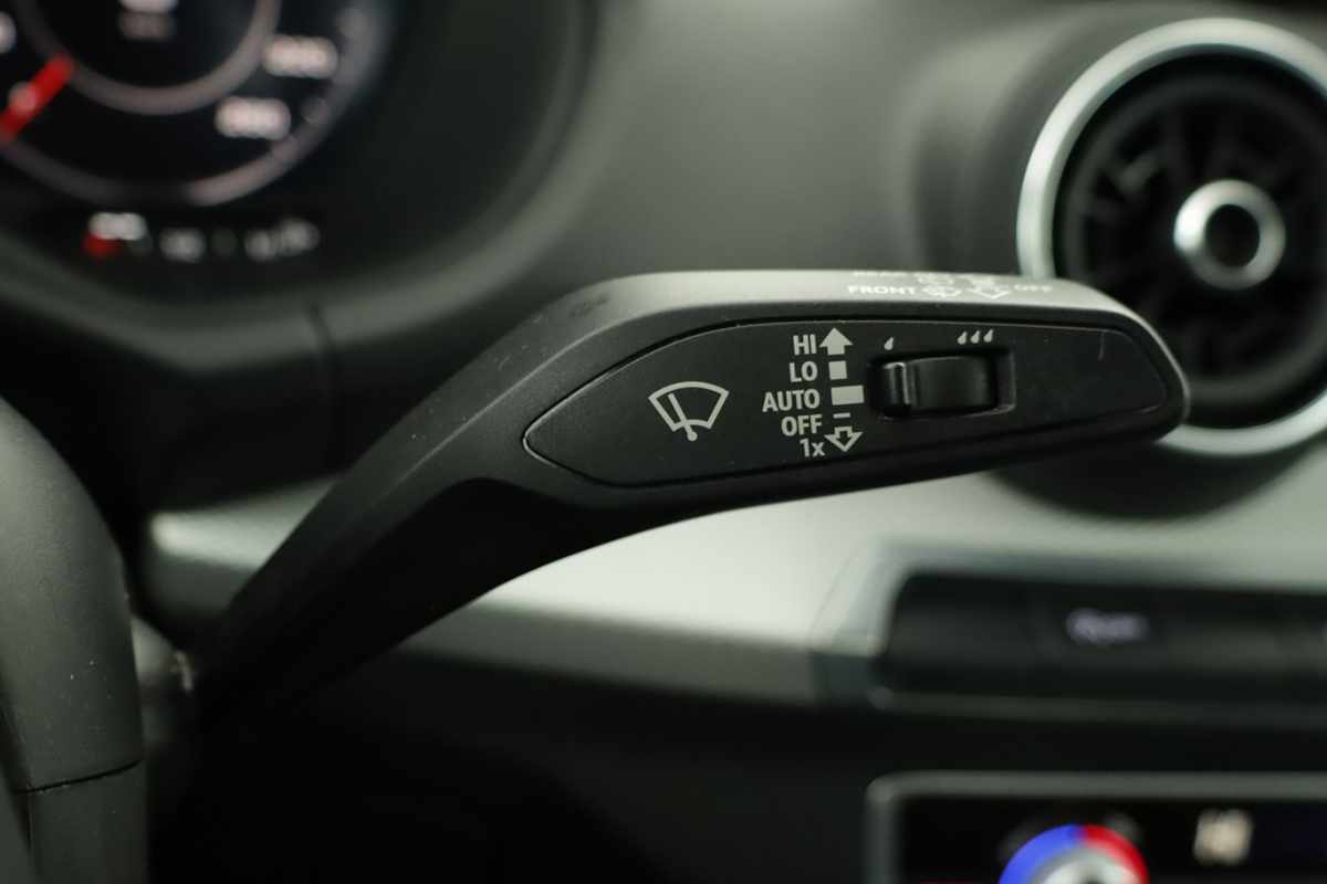 audi-q2-2023-gasolina-1498cc