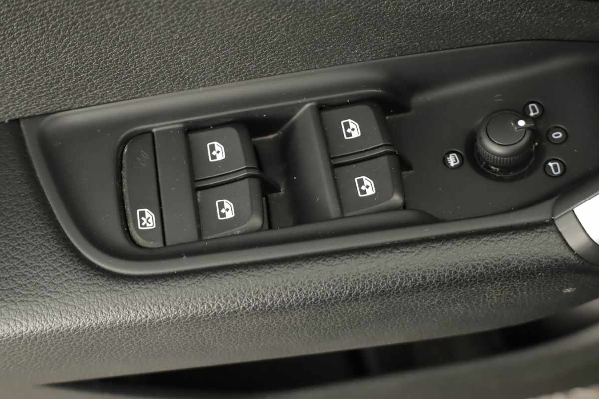 audi-q2-2023-gasolina-1498cc