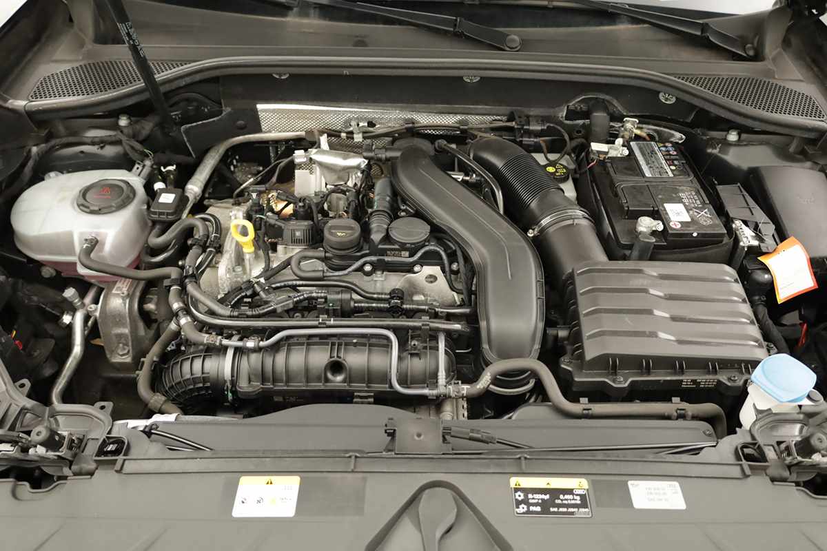audi-q2-2023-gasolina-1498cc
