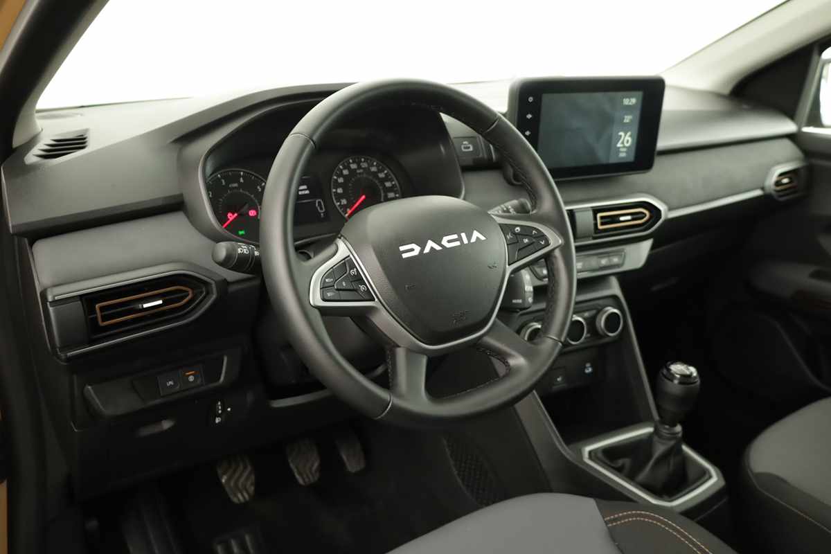 dacia-sandero-2024-gpl-999cc