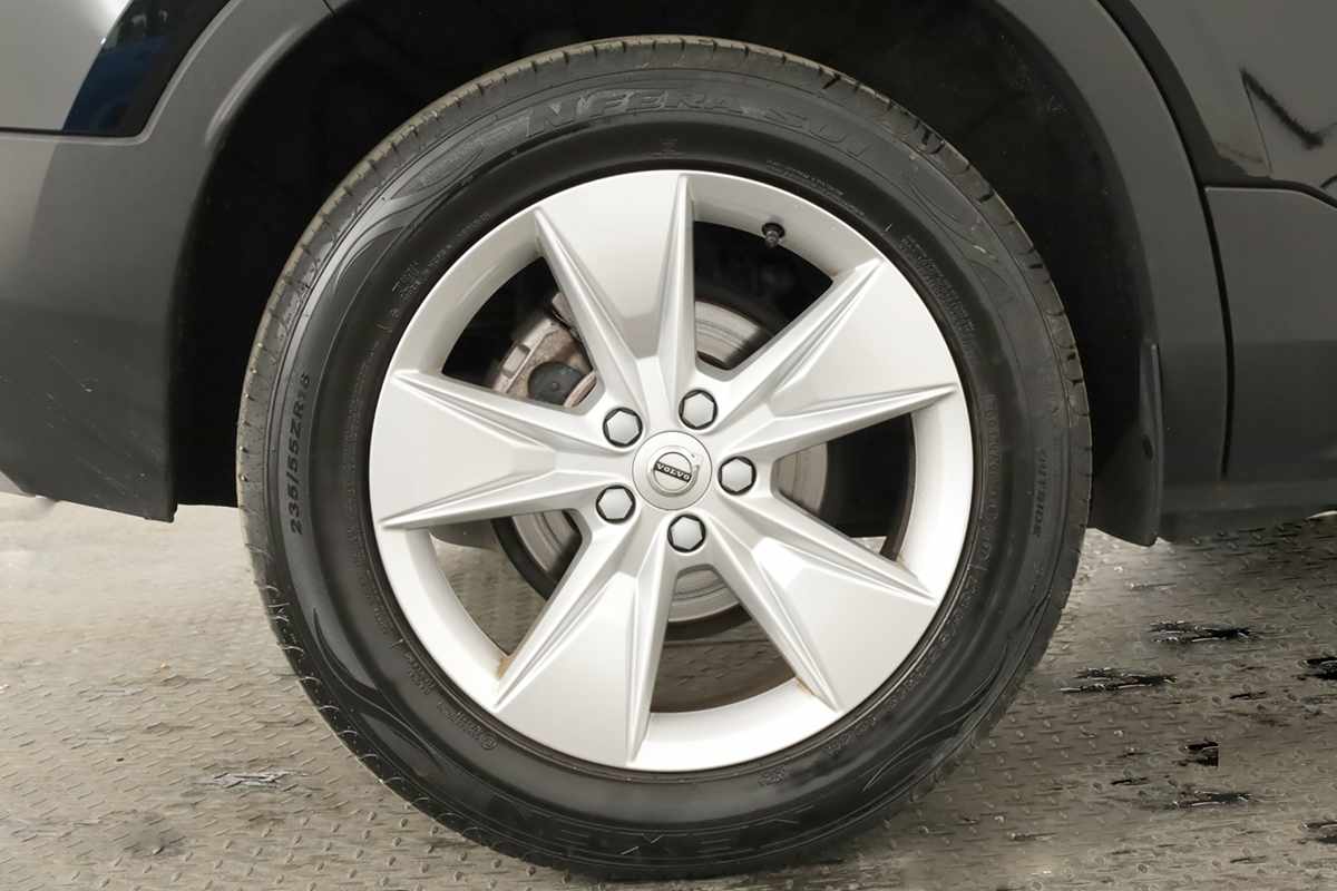 volvo-xc40-2024-gasolina-1477cc