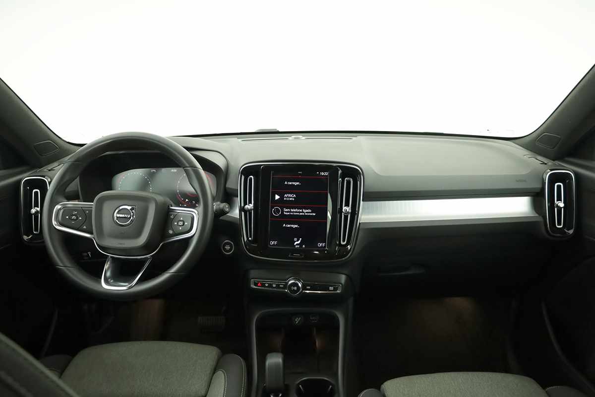 volvo-xc40-2024-gasolina-1477cc