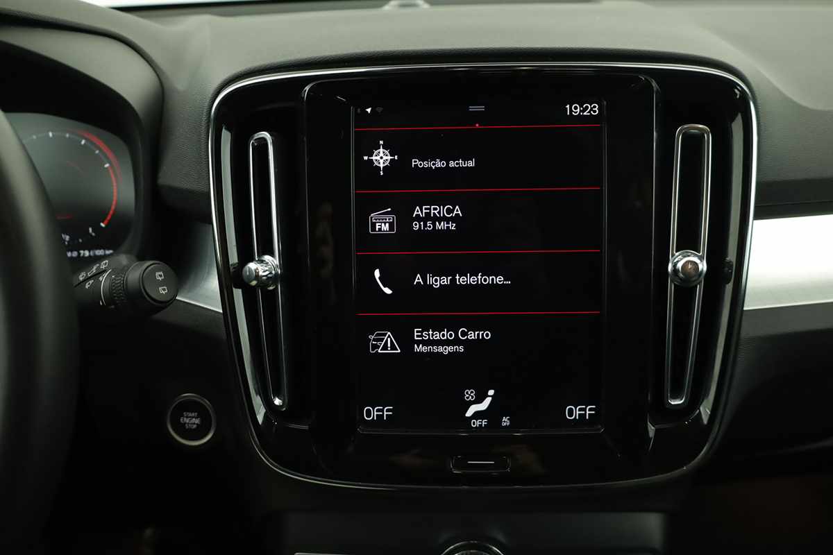 volvo-xc40-2024-gasolina-1477cc