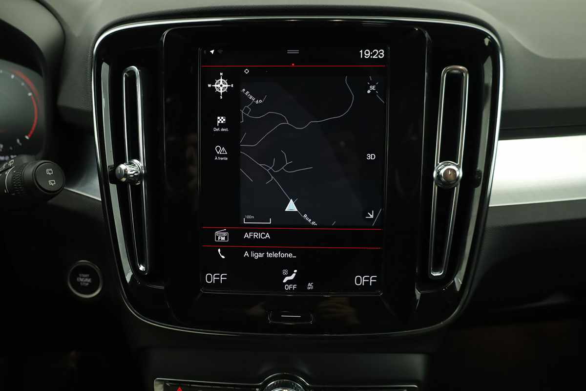 volvo-xc40-2024-gasolina-1477cc