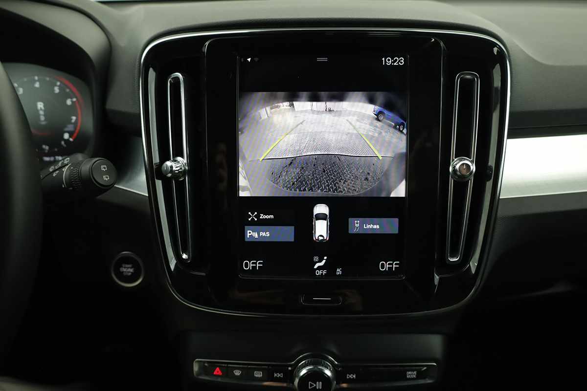 volvo-xc40-2024-gasolina-1477cc