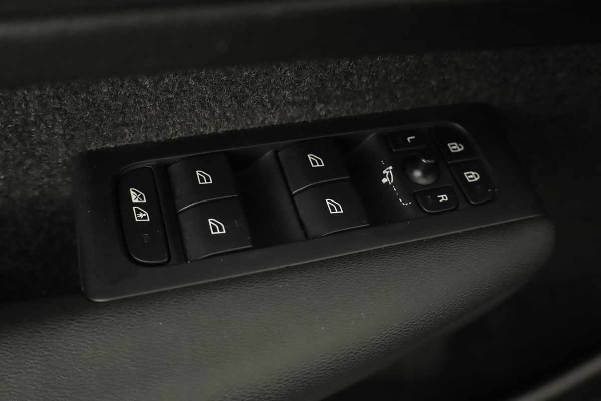 volvo-xc40-2024-gasolina-1477cc