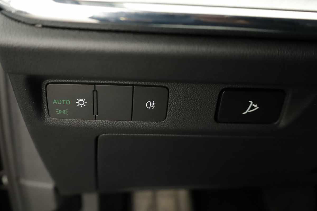 skoda-enyaq-2023-eletrico-0cc