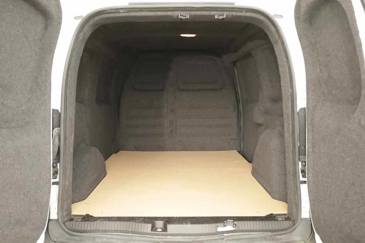 renault-kangoo-2024-diesel-1461cc
