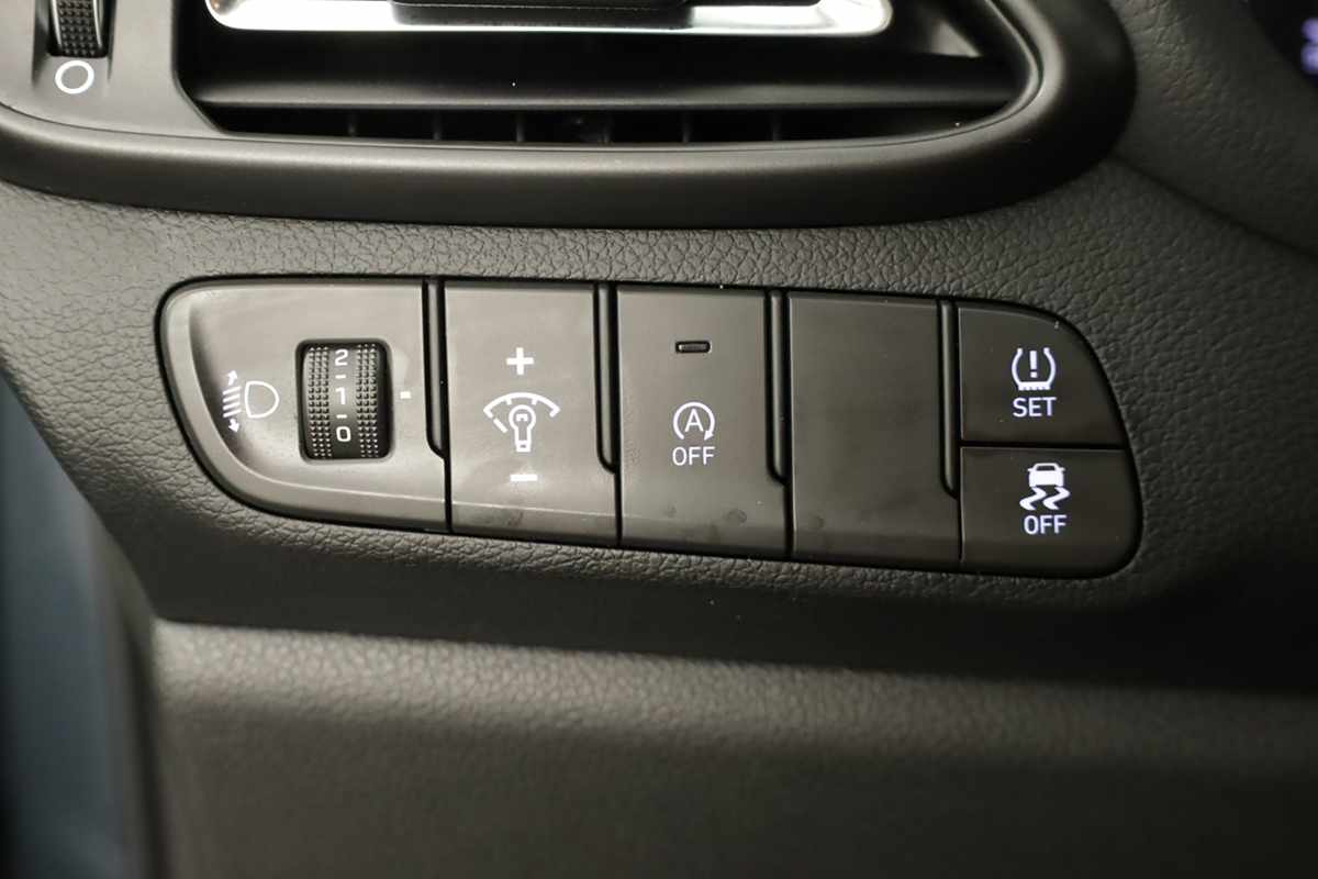 hyundai-i30-sw-2024-gasolina-998cc