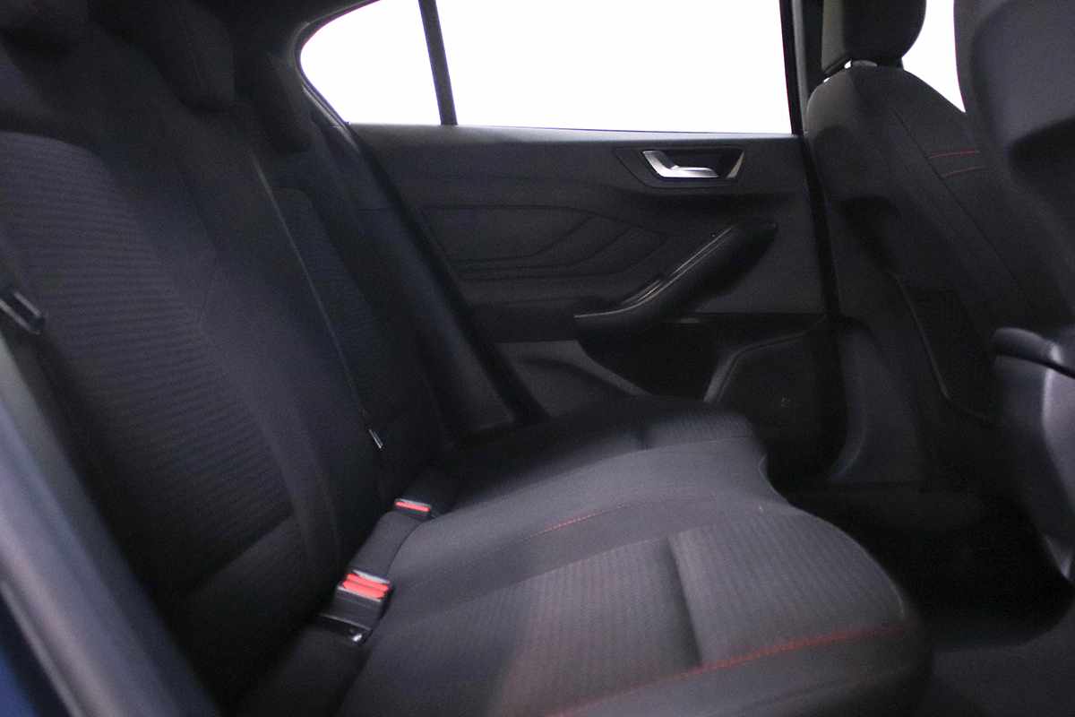 ford-focus-2022-diesel-1499cc