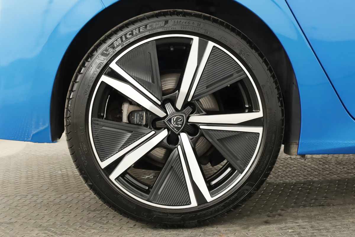 peugeot-308-2024-gasolina-1199cc