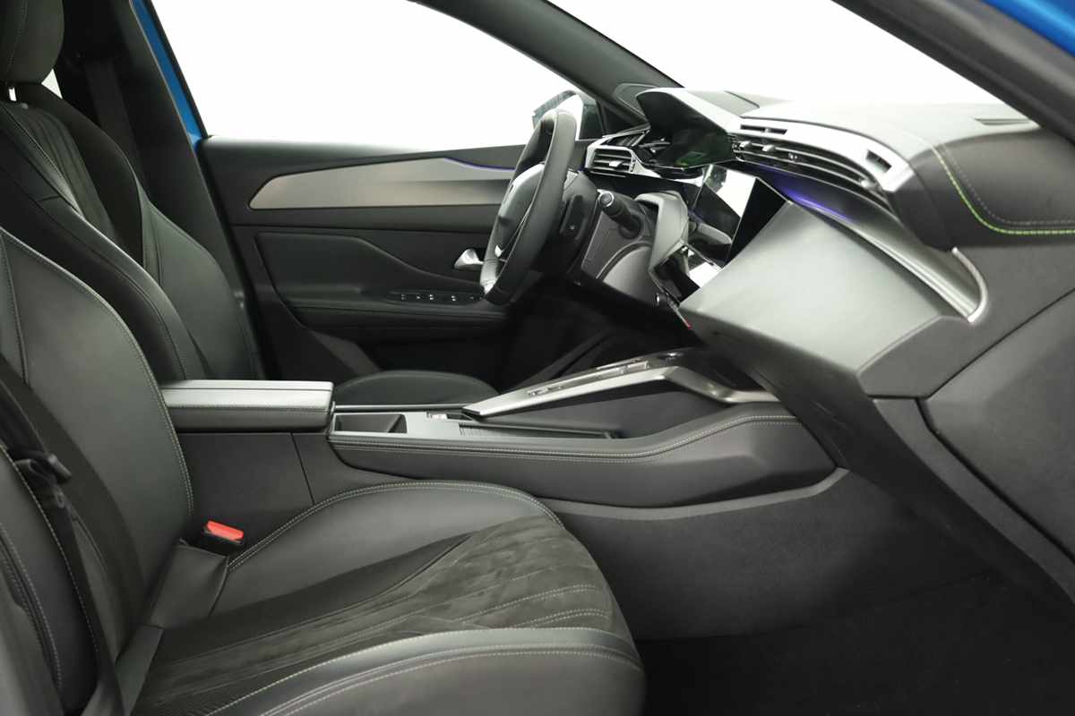 peugeot-308-2024-gasolina-1199cc